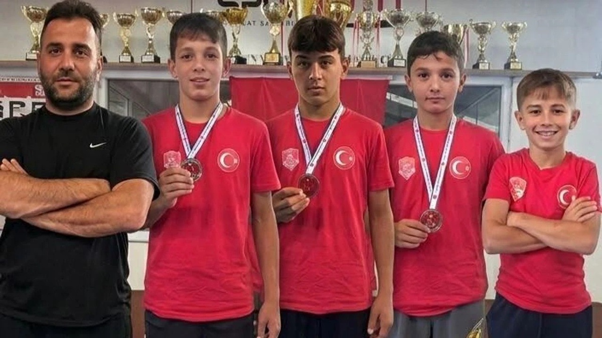 Çevreli\'den 4 Güreşçi Milli Kamp Kadrosunda