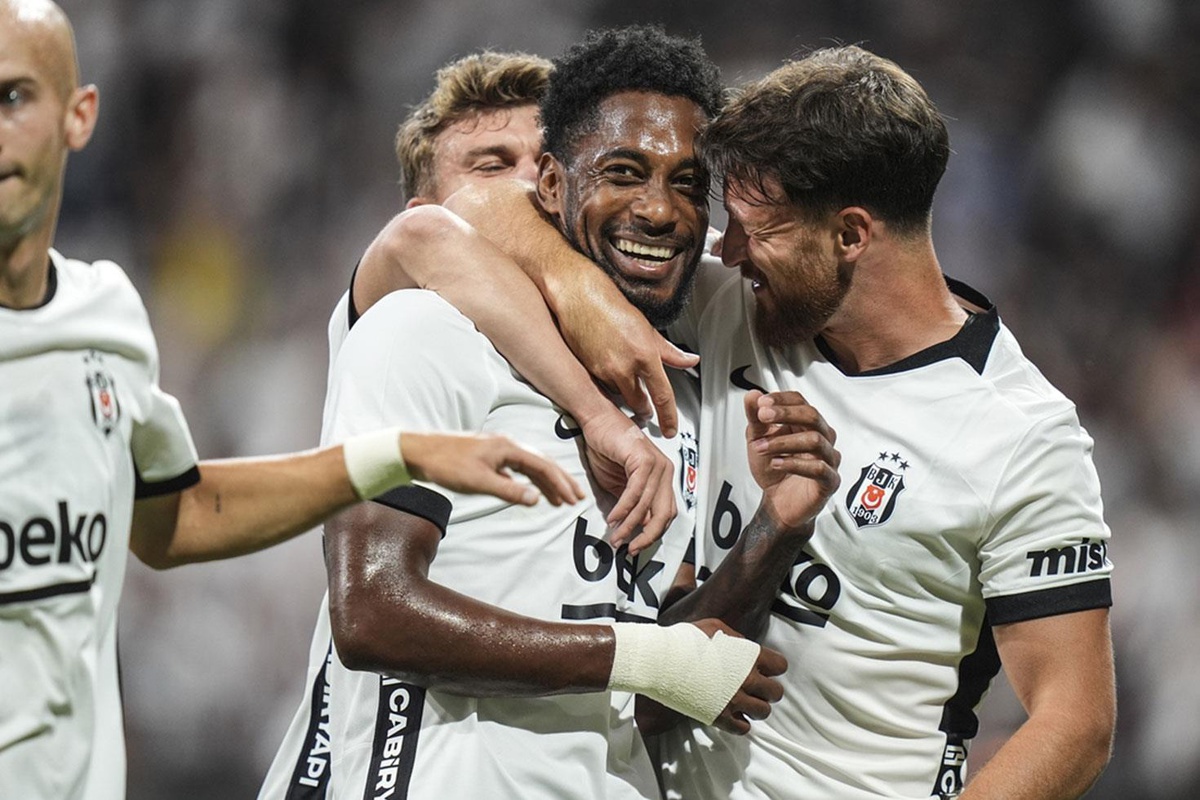 Kara Kartal\'a yan bakılmıyor! Beşiktaş fişi ilk maçtan çekti