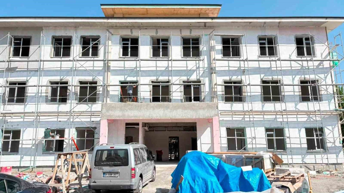 Kemah\'da Emniyet Binası İnşaatı İncelendi
