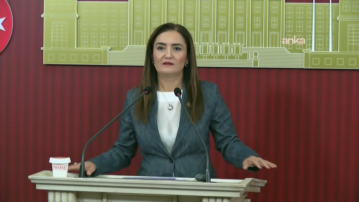 CHP Grup Başkanvekili Kılıç: Çiğli Belediye Başkanımız Onur Emrah Yıldız’ın aracına yönelik silahlı saldırıyı kınıyorum