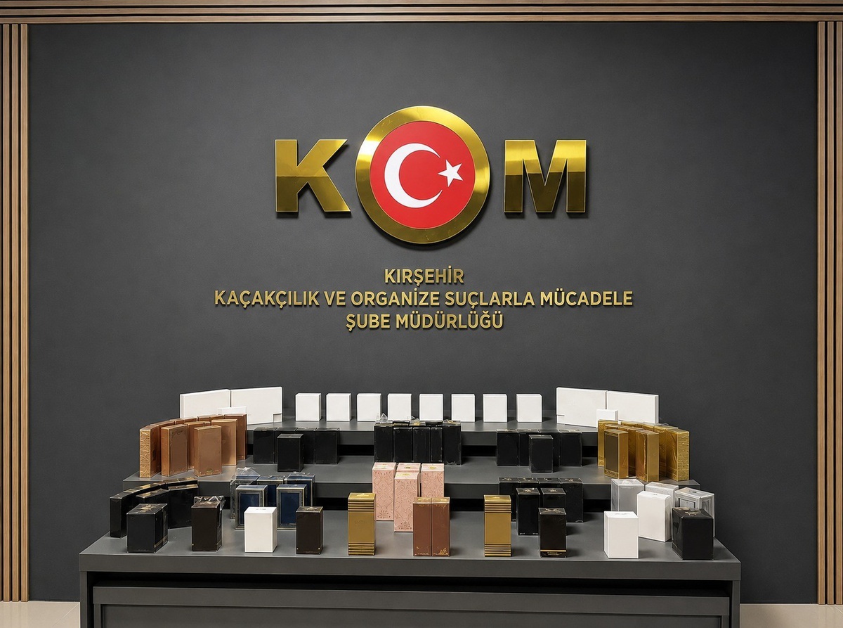 Kırşehir\'de Kaçak Parfüm ve Elektronik Ürün Ele Geçirildi