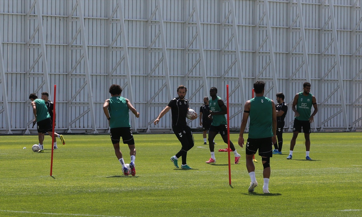 TÜMOSAN Konyaspor Fenerbahçe Hazırlıklarına Devam Ediyor