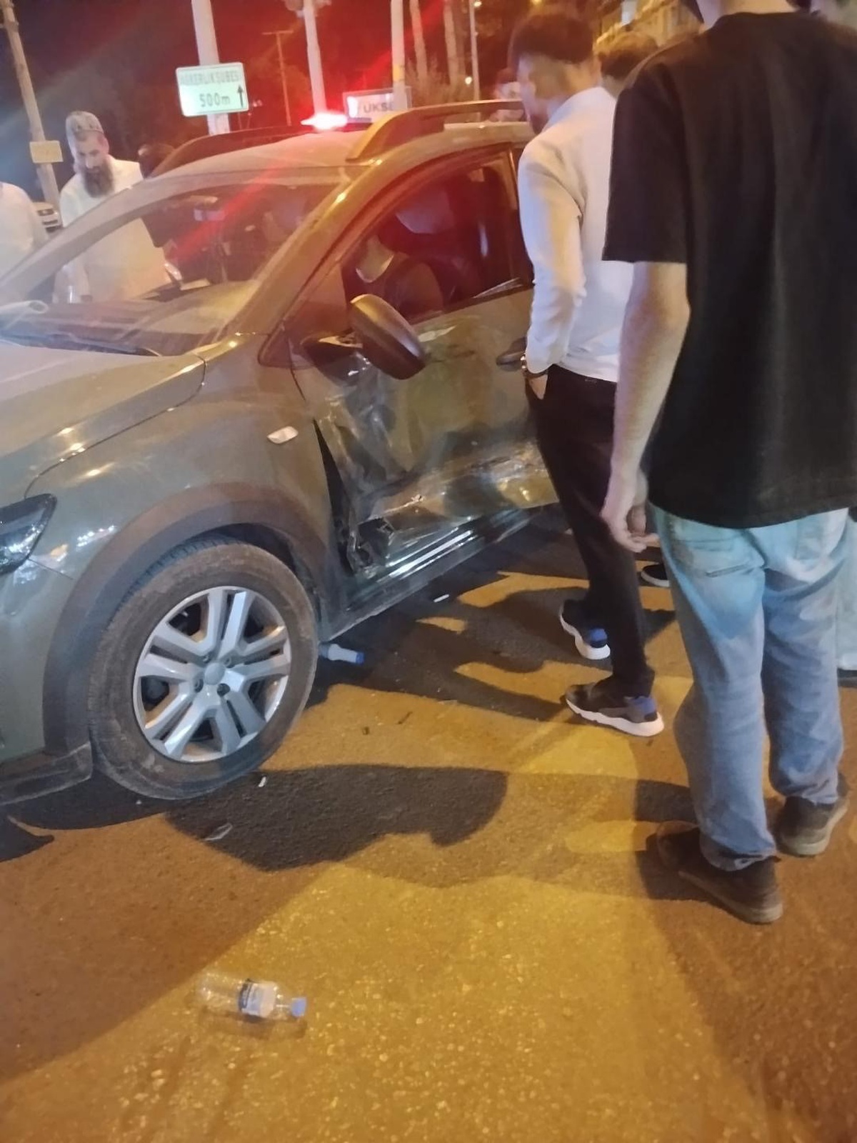 Kızıltepe\'de Ambulans ve Otomobil Çarpıştı