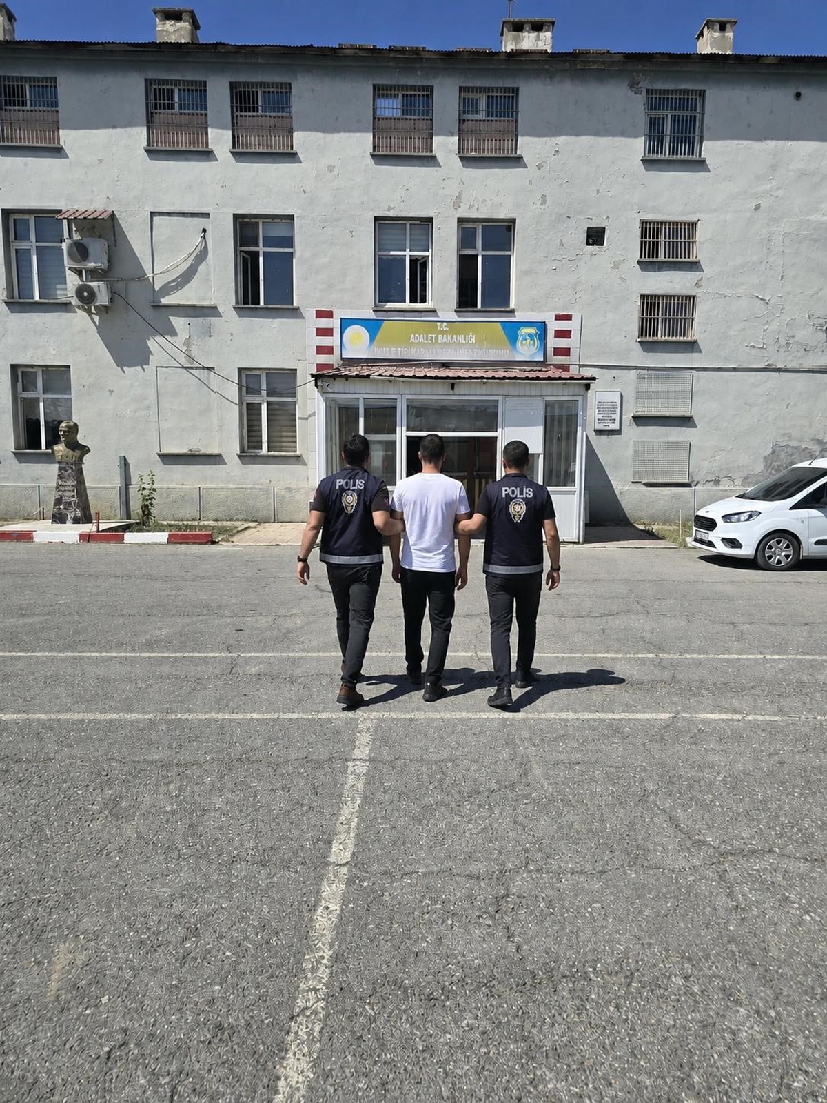Muş\'ta Cezalı Şahıs Yakalandı