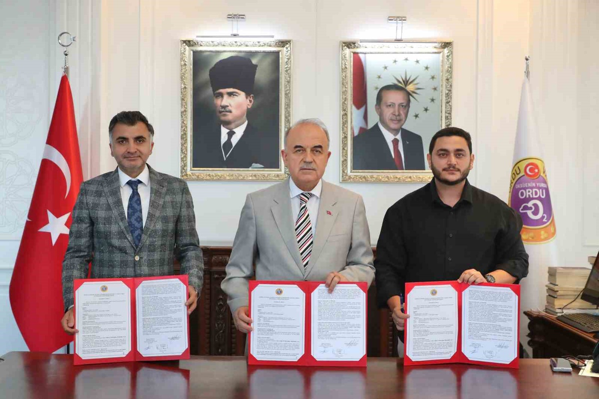Hayırseverden Kütüphane Yenileme Projesi