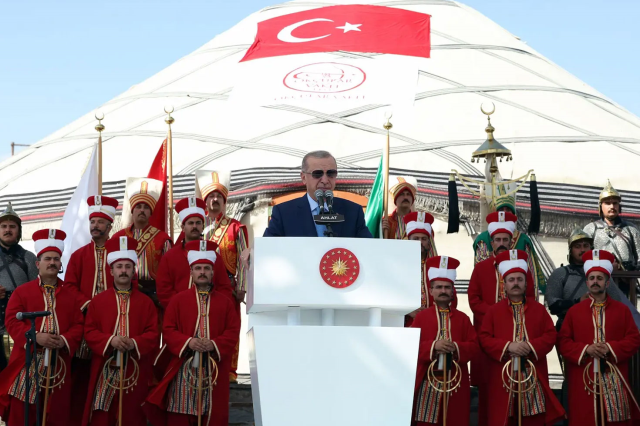 Tarihin Yazıldığı topraklarda dev buluşma: Malazgirt'te 955. yıl gruru
