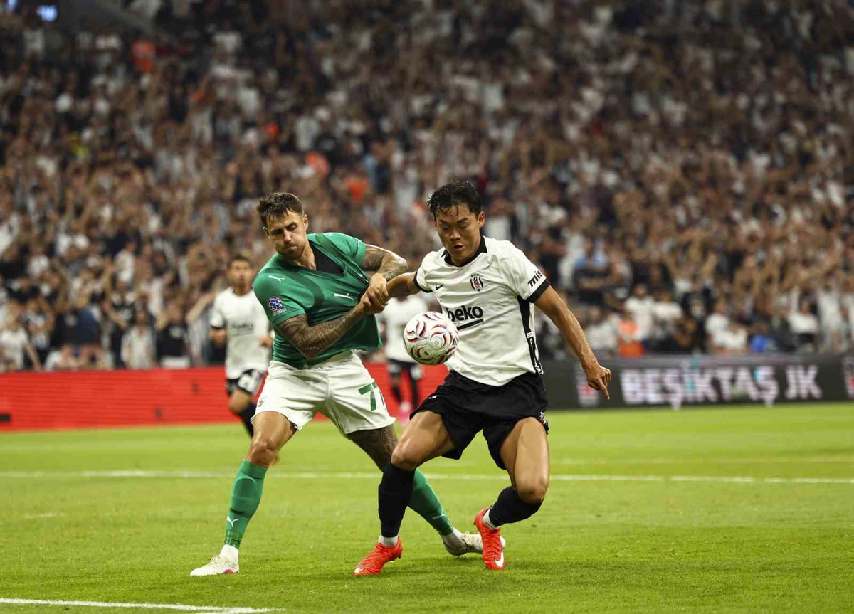 Beşiktaş, Kauno Zalgiris\'i 3-0 Geçti