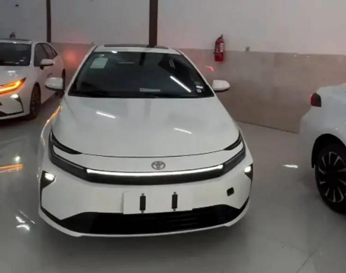 Yeni Corolla\'nın İç Tasarımı Yenilendi