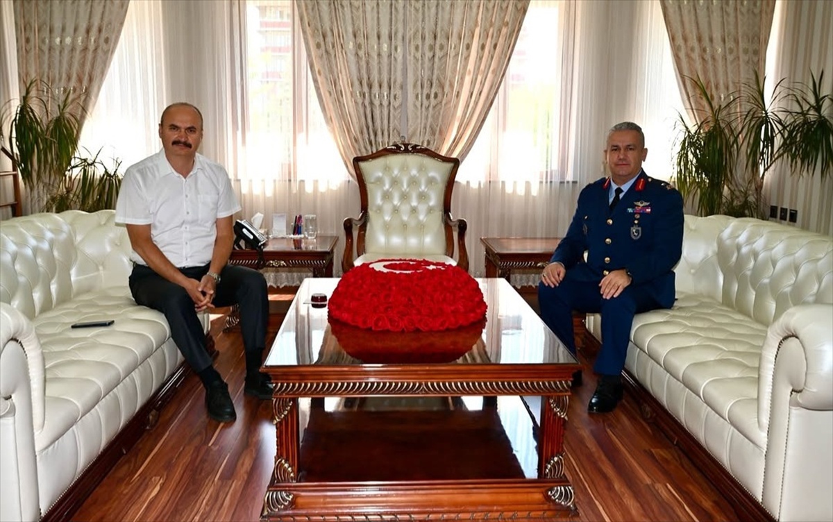 Tuğgeneral Erişir Batman\'da