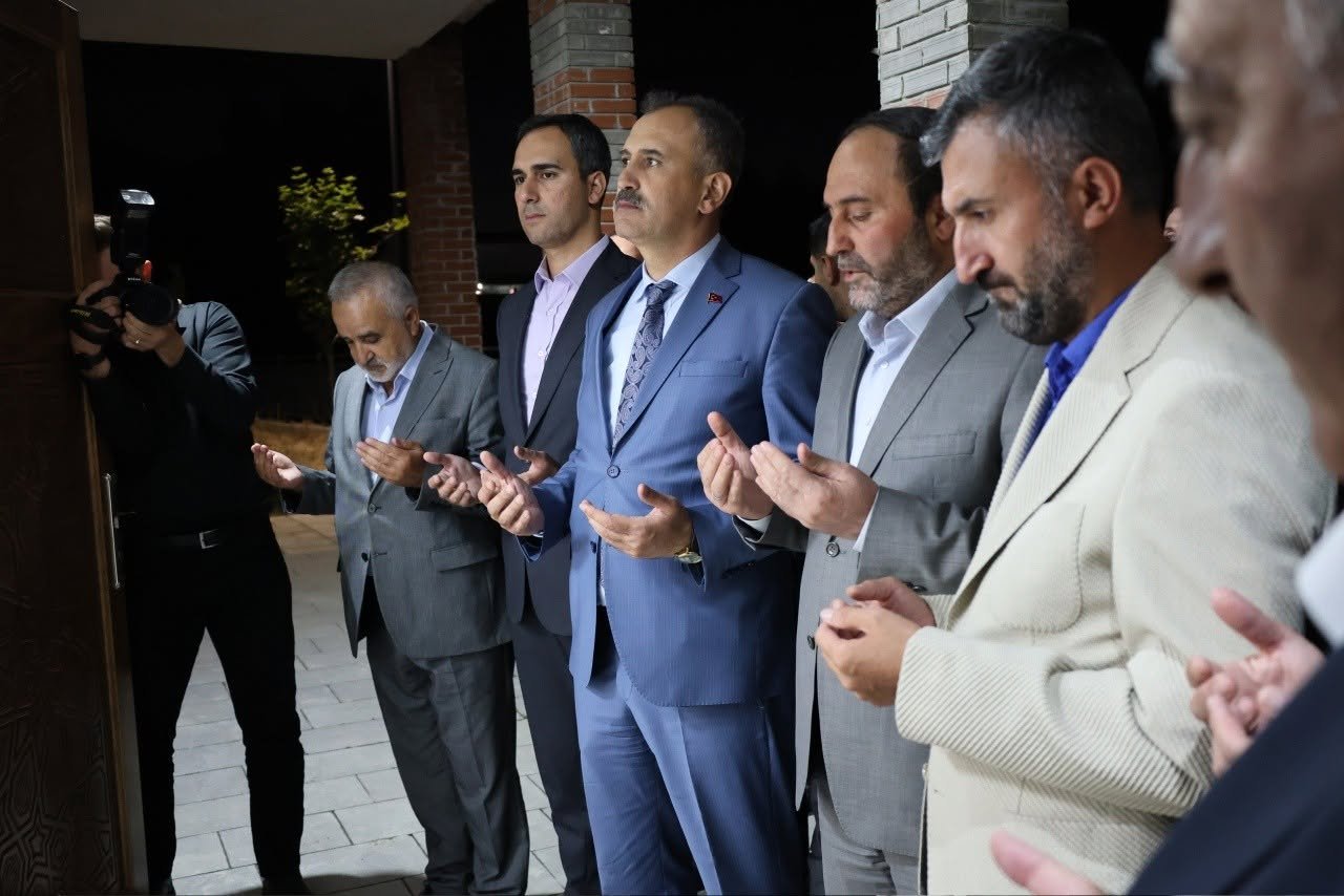 Ağrı'da Millet Bahçesi ve Camii Açılışı