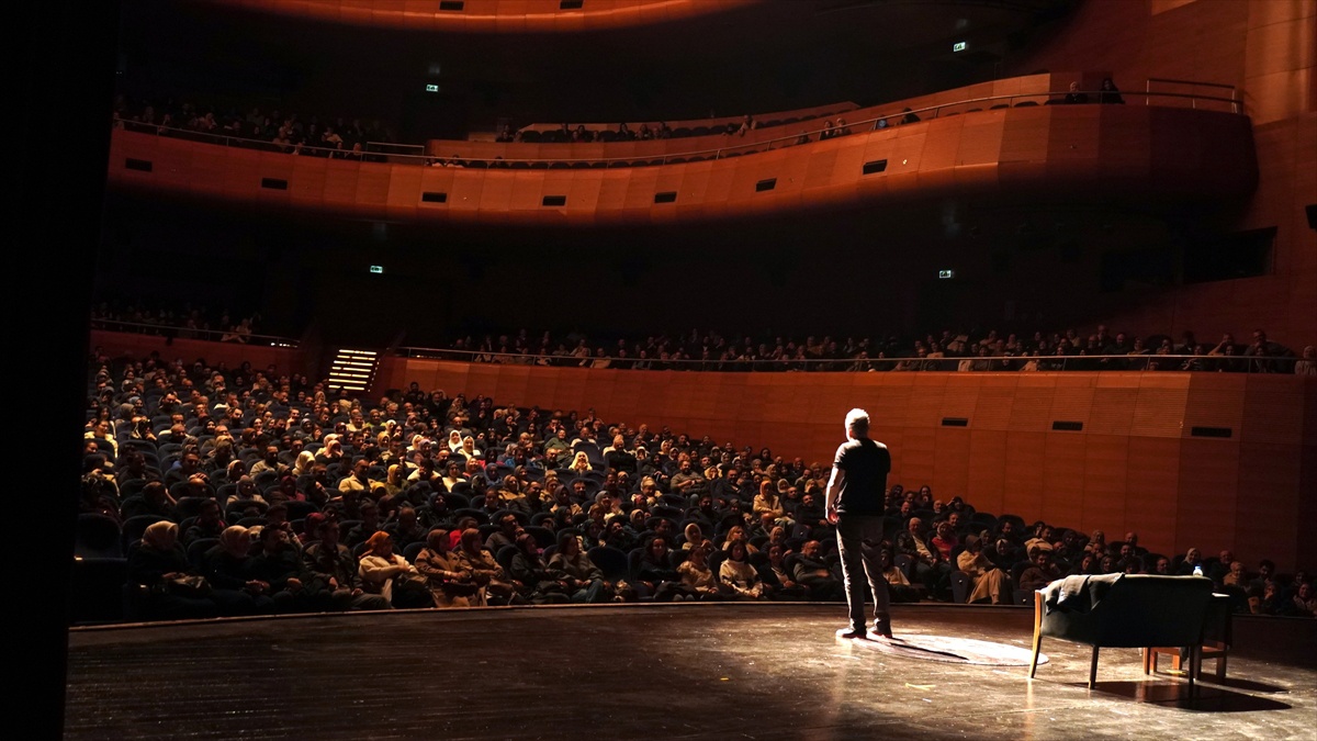 Bekir Develi\'nin Yeni Stand-Up Turnesi