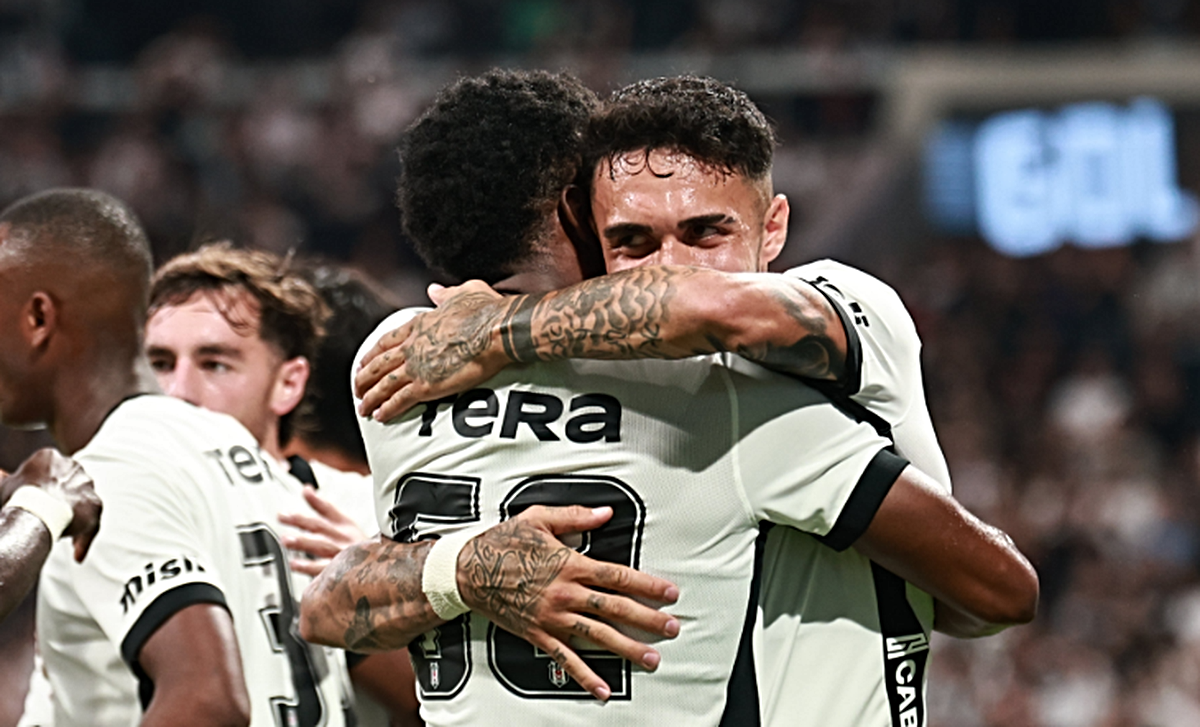 Beşiktaş, Zalgiris\'i 3-0 Yendi