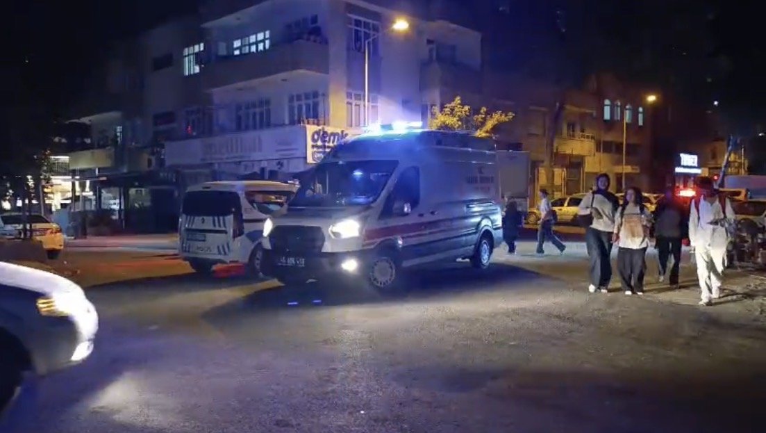 Kahramanmaraş’ta Bıçaklı <a class='keyword-sd' href='/kavga/' title='Kavga'>Kavga</a>: 1 Yaralı