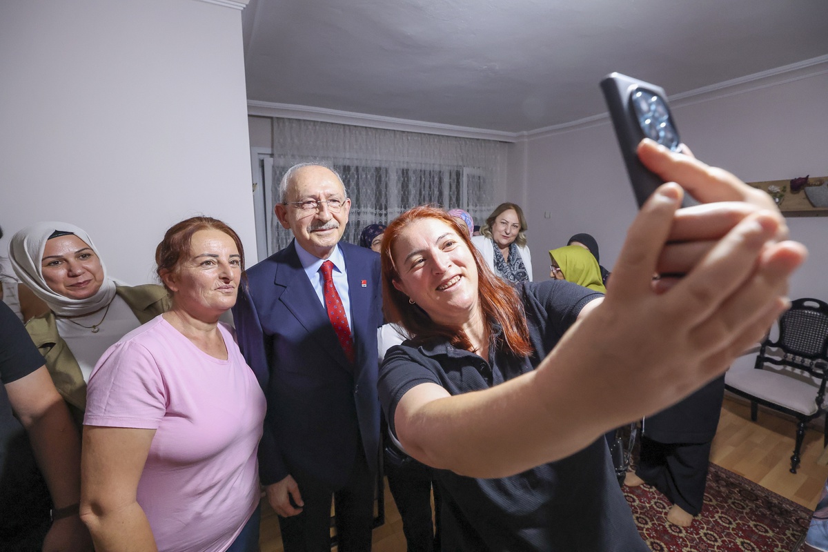 Kılıçdaroğlu Sincan\'da Kadınlarla Buluştu