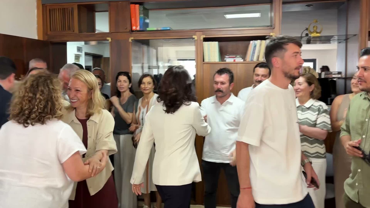 Menteşe Belediye Başkanı Aras, CHP\'den istifa ederek YENİ Parti’ye katıldı