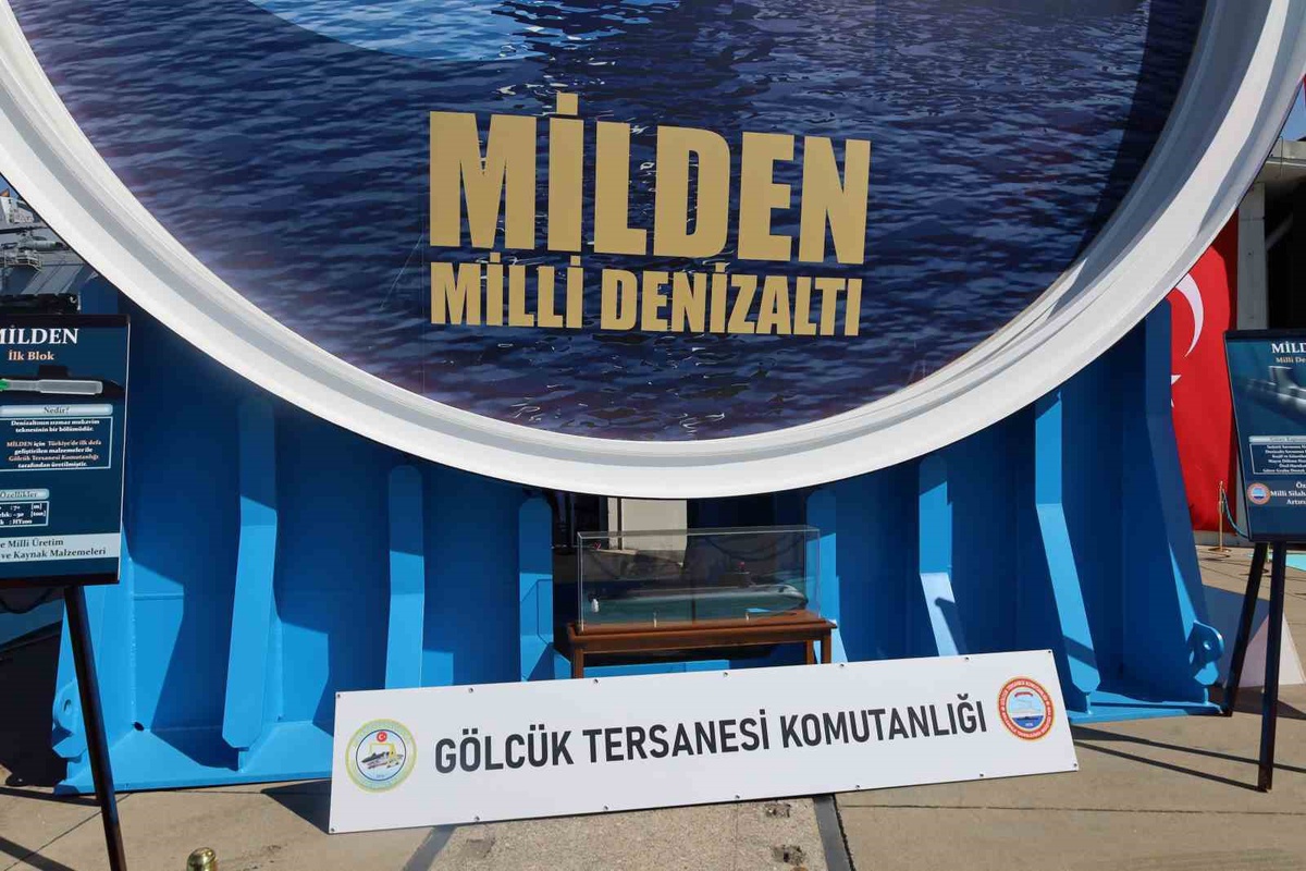 Milli Denizaltı MİLDEN TEKNOFEST\'te Sergilendi