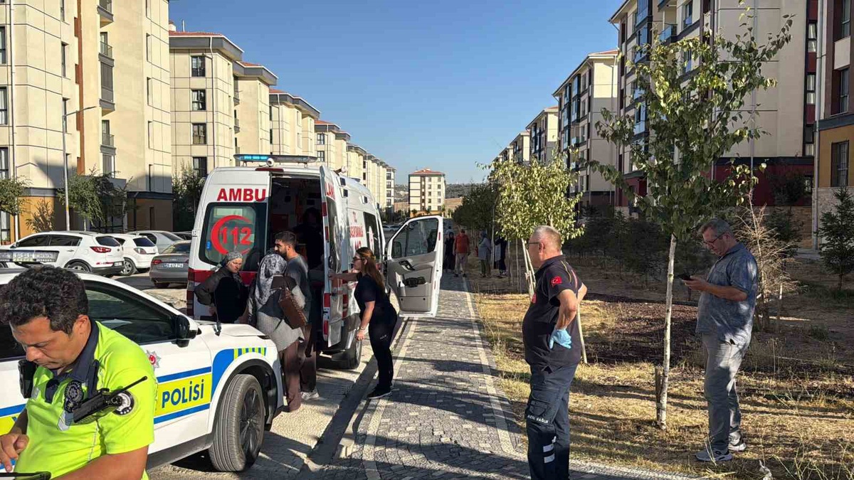 Eskişehir\'de Trafik Kazası: 8 Yaralı