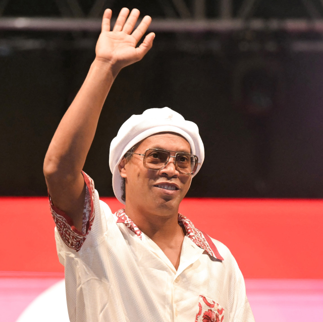 Ronaldinho'nun verdiği kararı duyanlar 