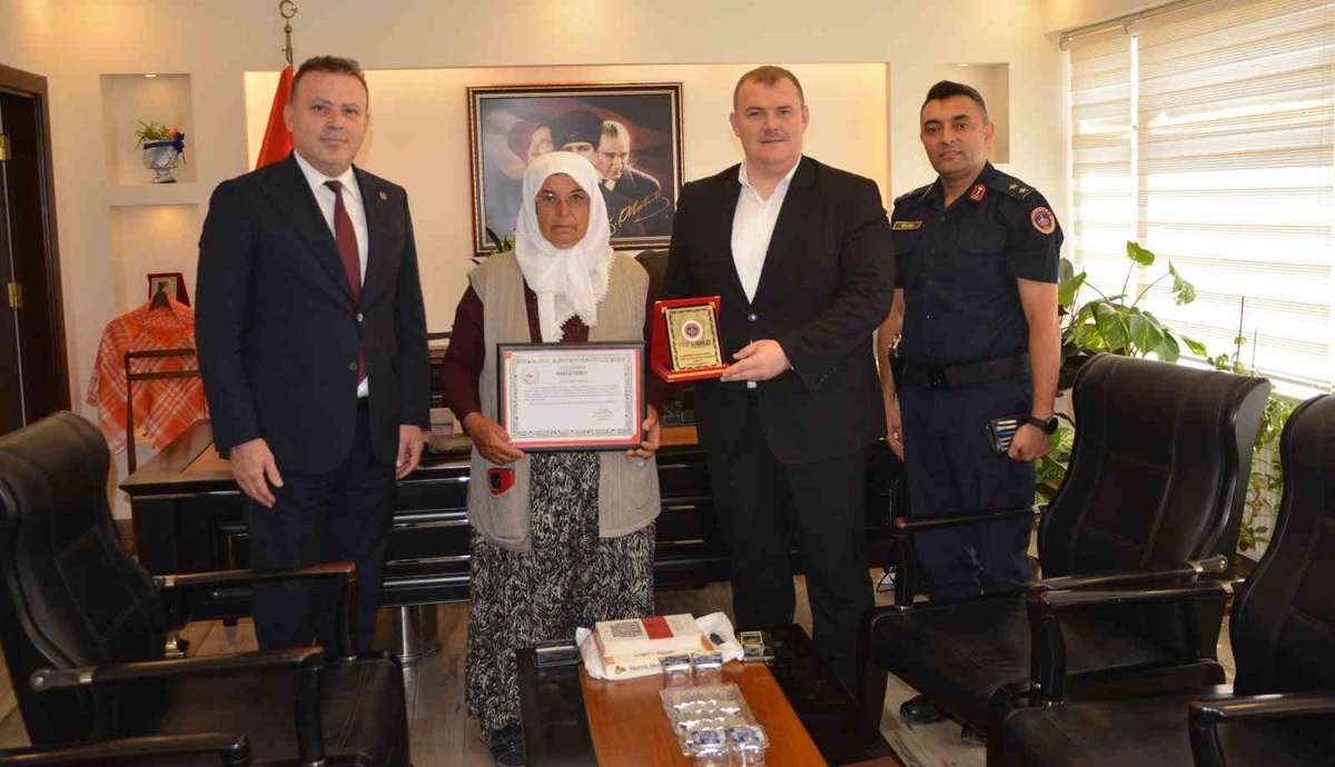 Hayırsever Ayşe Arslan\'dan Örnek Bağış