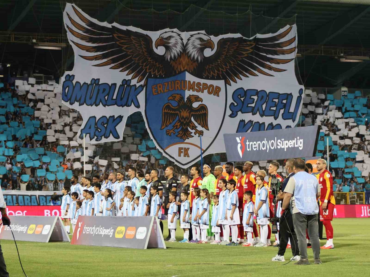 Trendyol Süper Lig: Erzurumspor - Galatasaray Maçı Başladı