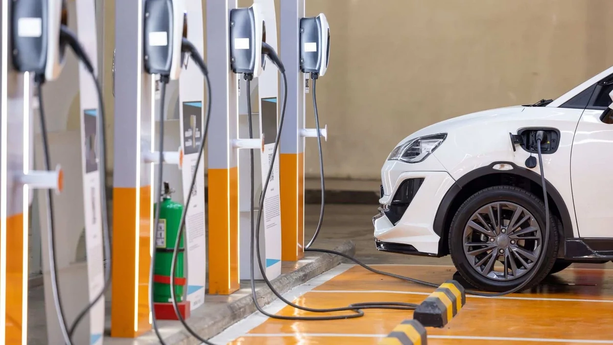 Türkiye\'de Elektrikli Araç Sayısı 464 Bin 873
