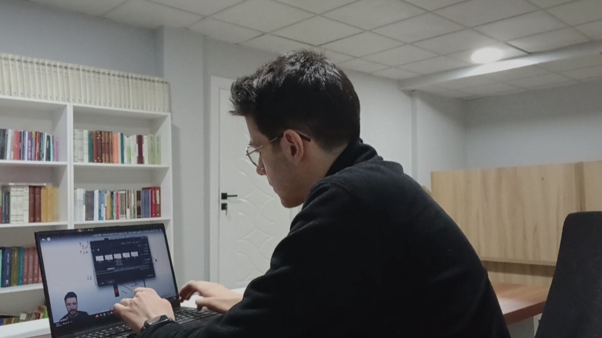Ücretsiz Kursta Eğitime Katılan Öğrenci Tıp Fakültesini Kazandı