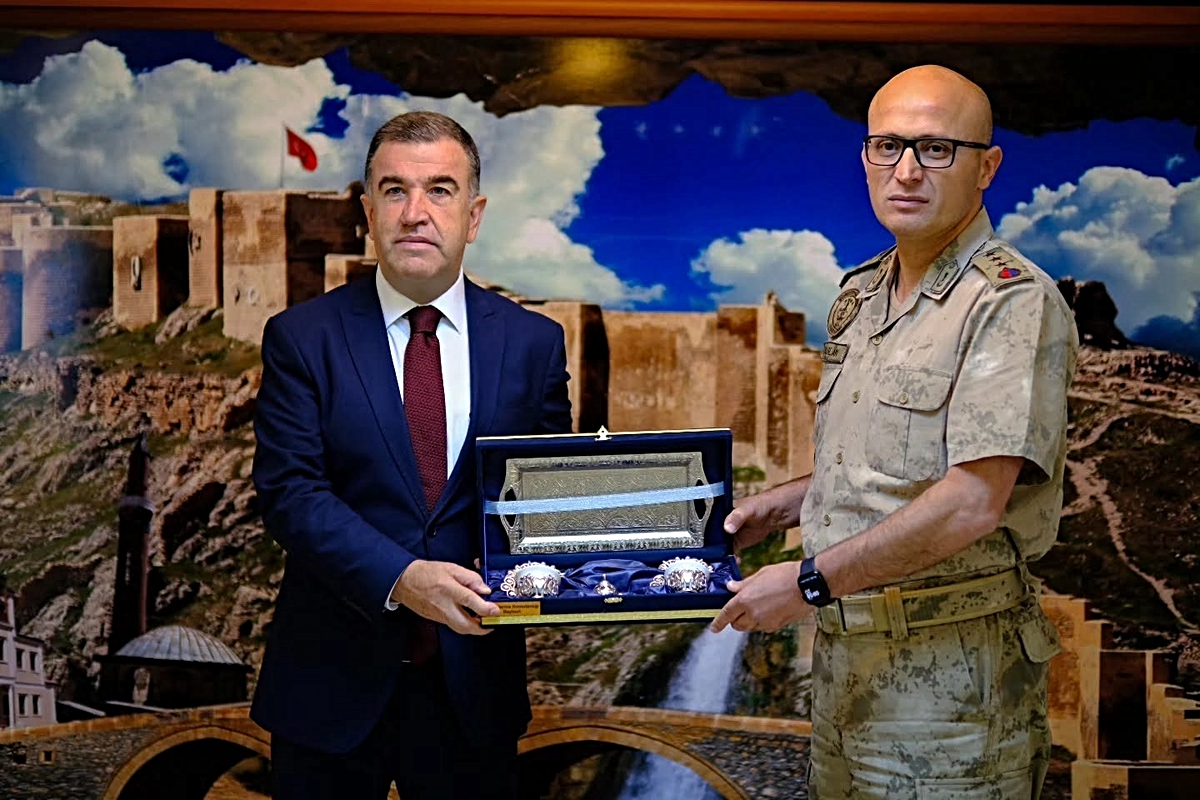 Vali Eldivan\'dan Jandarma Albay Aslan\'a Ziyaret