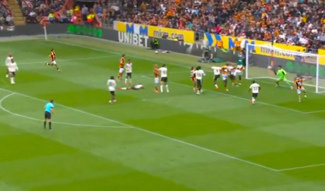 Acun Ilıcalı'nın takımı, Manchester United'ı sahadan sildi