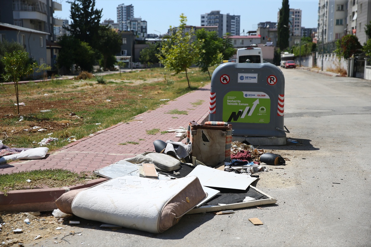 Seyhan\'da Çöp Sorunu Tepki Çekiyor