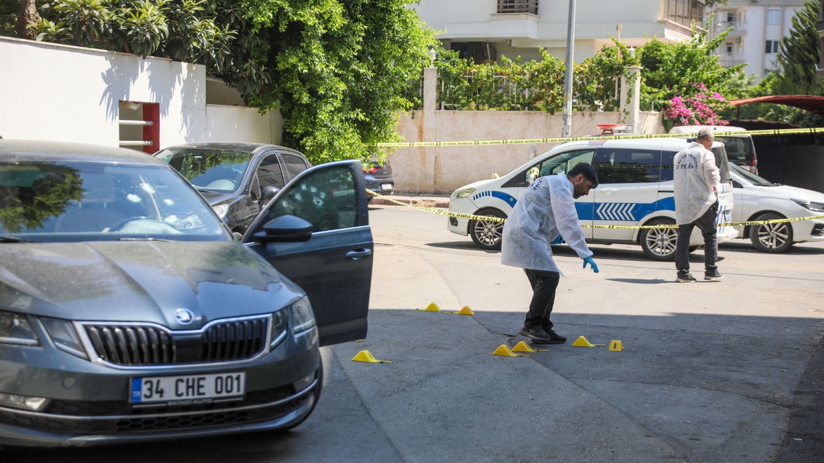 Antalya\'da Silahlı Saldırı: İlhan Kaval Hayatını Kaybetti