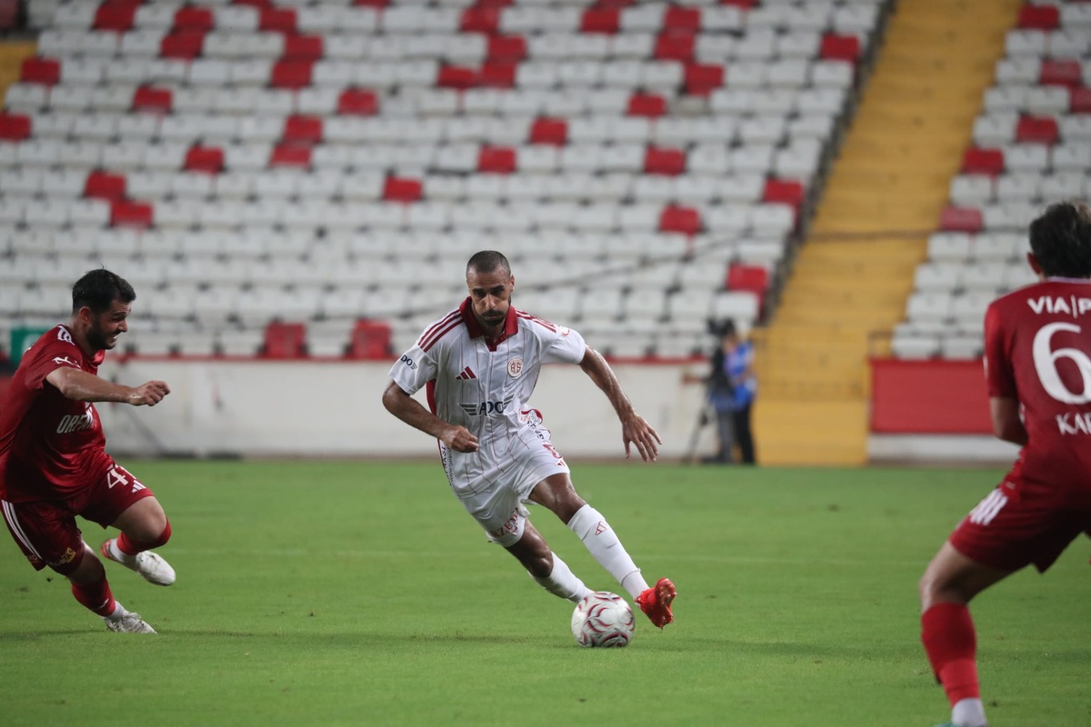 Antalyaspor, Pendikspor\'a 3-2 Yenildi