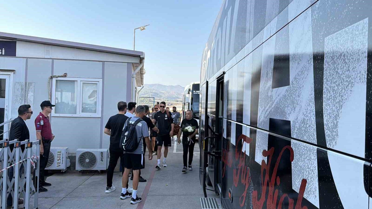 Beşiktaş Alanya\'ya Geldi