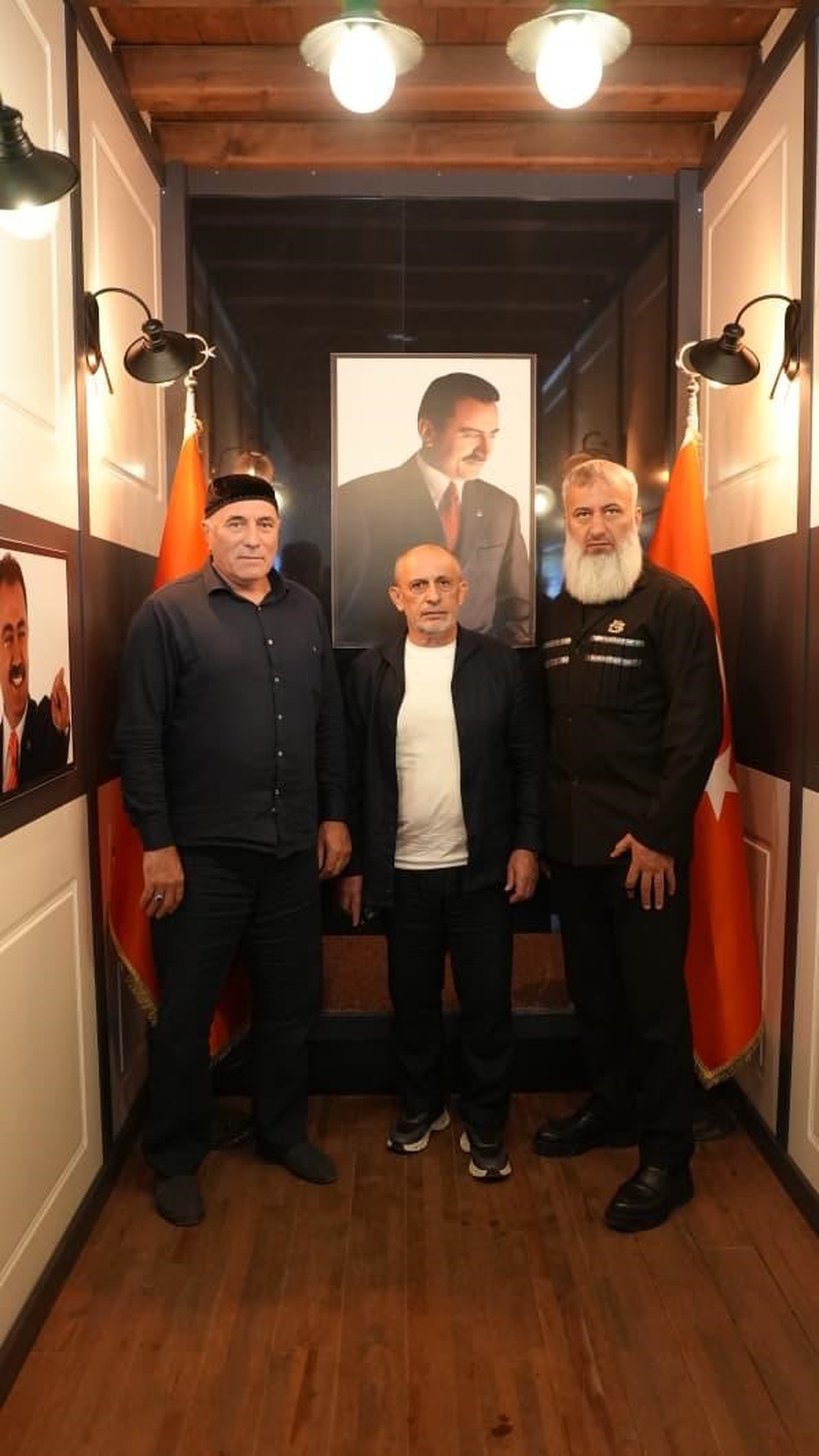Çeçen Heyeti Muhsin Yazıcıoğlu\'nun Baba Ocağını Ziyaret Etti
