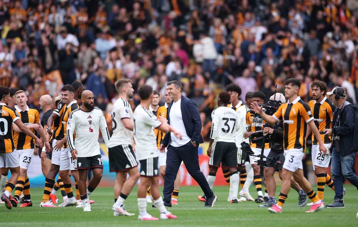 Hull City, Premier Lig\'e Galibiyetle Başladı