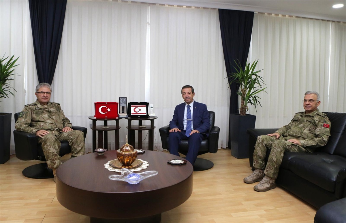 Ertuğruloğlu: Türk Ordusu Kıbrıs İçin Hayati