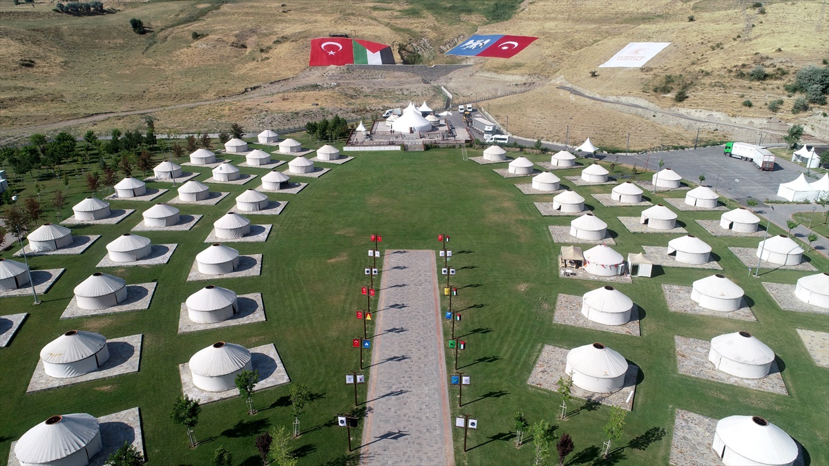 Malazgirt Zaferi\'nin 955. Yıl Dönümü İçin Ahlat\'ta Hazırlıklar Tamamlandı