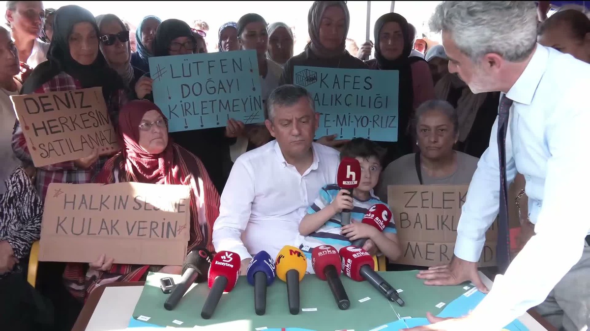 Özgür Özel, Kafes Balıkçılığına Karşı Kadın Balıkçılarla Buluştu