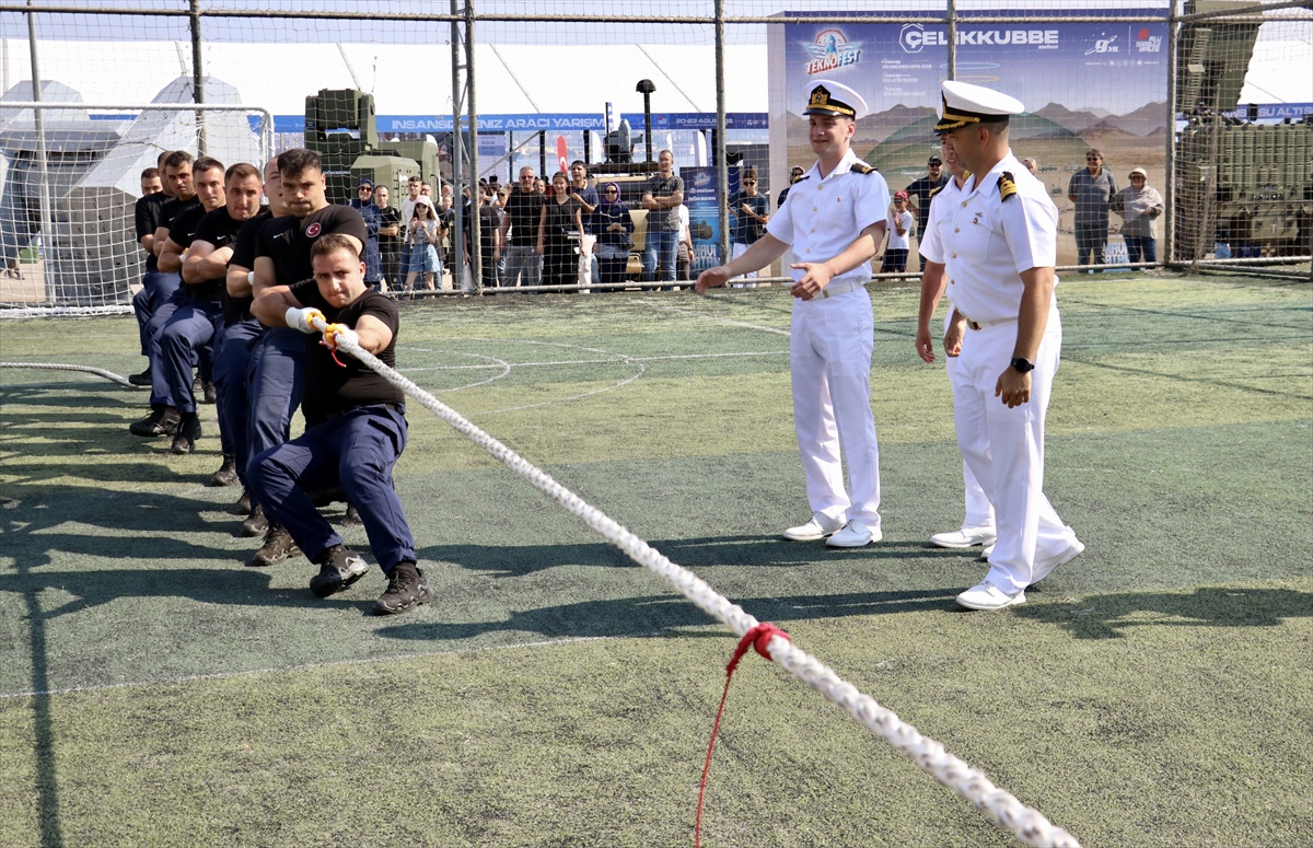TEKNOFEST Mavi Vatan\'da Halat Çekme Yarışması