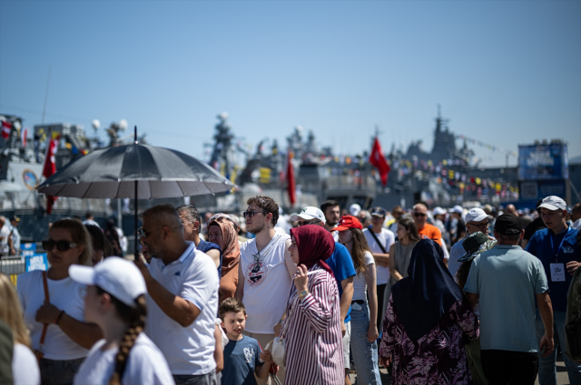 TEKNOFEST Mavi Vatan'a görkemli veda: Yediden yetmişe hayran bırakan gösteri