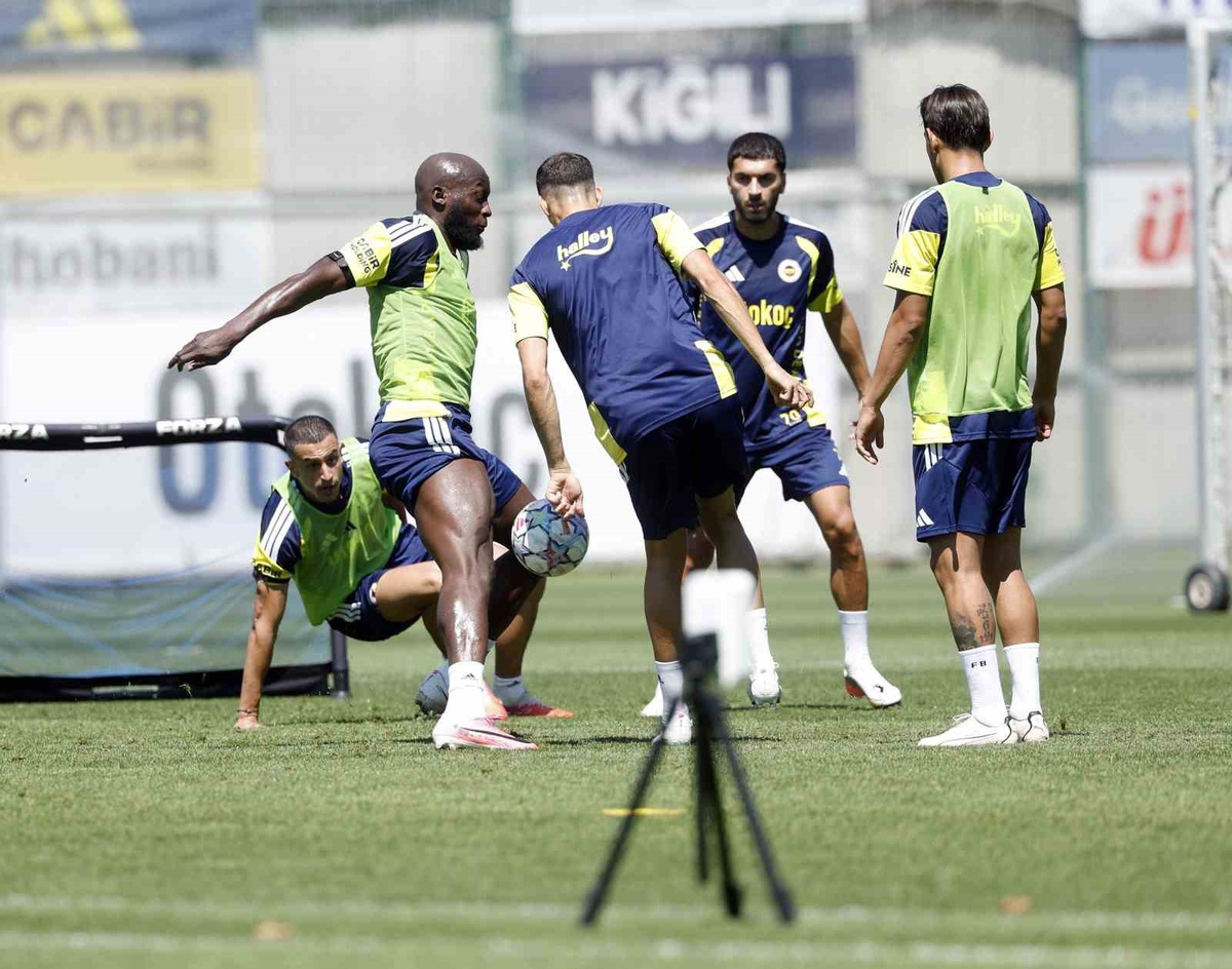 Fenerbahçe Lyon Maçına Hazırlandı