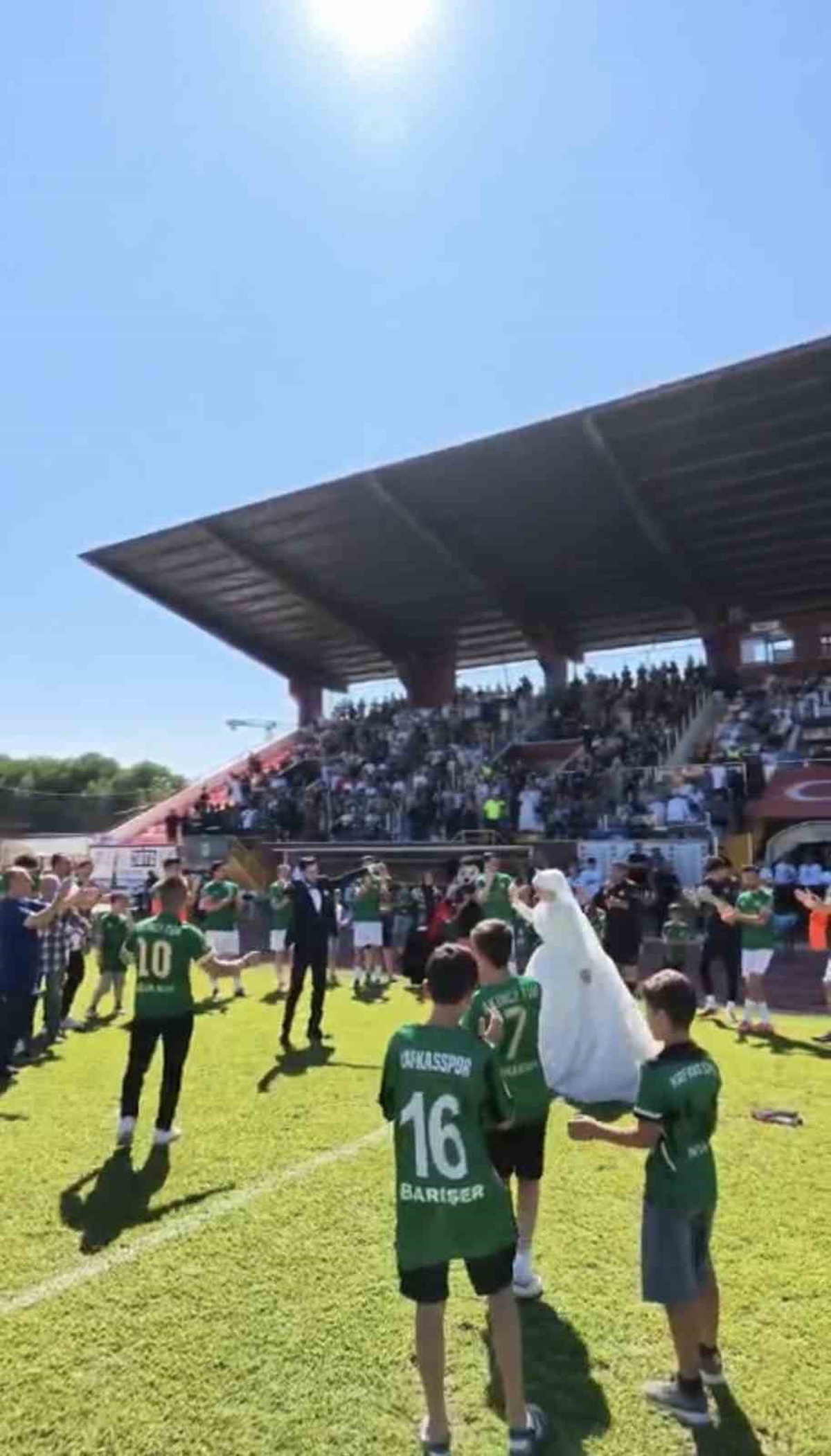 Düğün ve Futbol Bir Arada