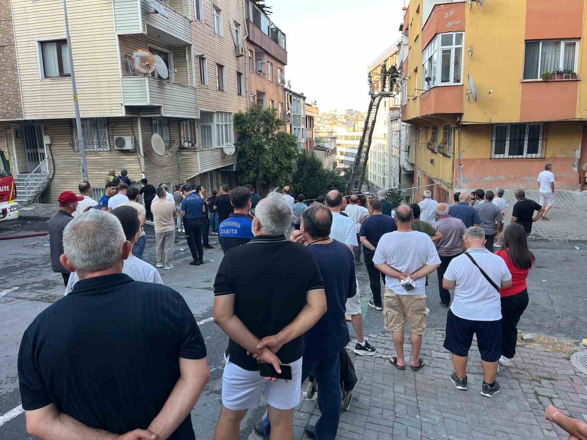 Gaziosmanpaşa'da Yangın: 1 Ölü