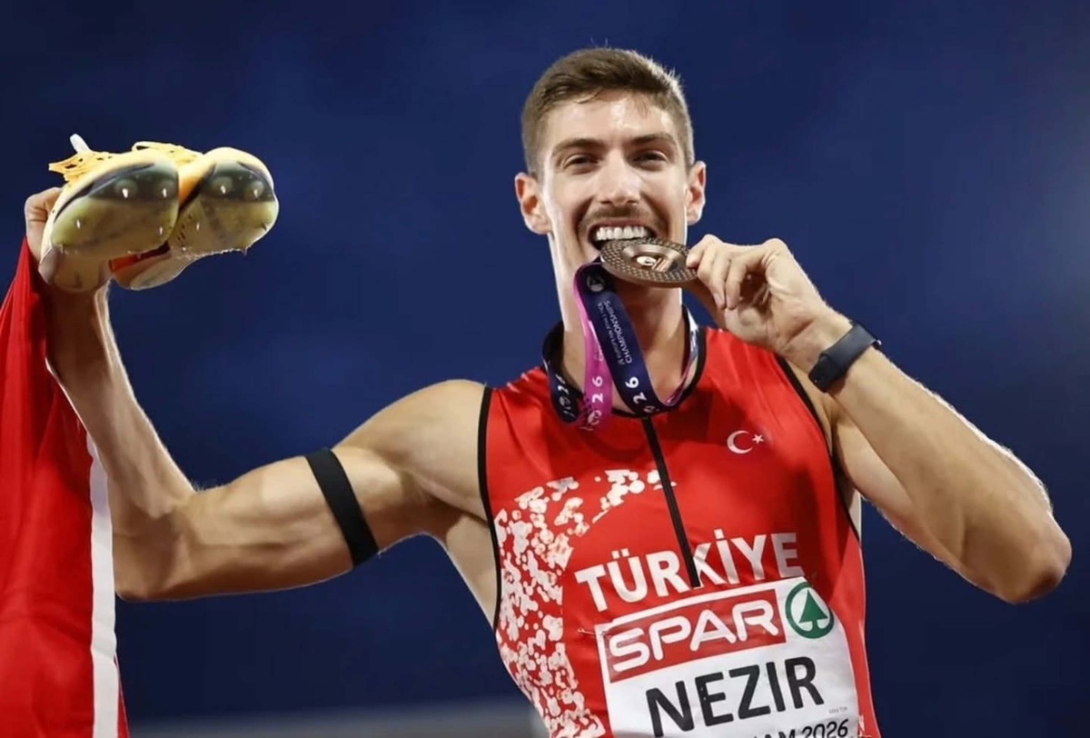 İsmail Nezir\'den Rekor ve Gümüş Madalya