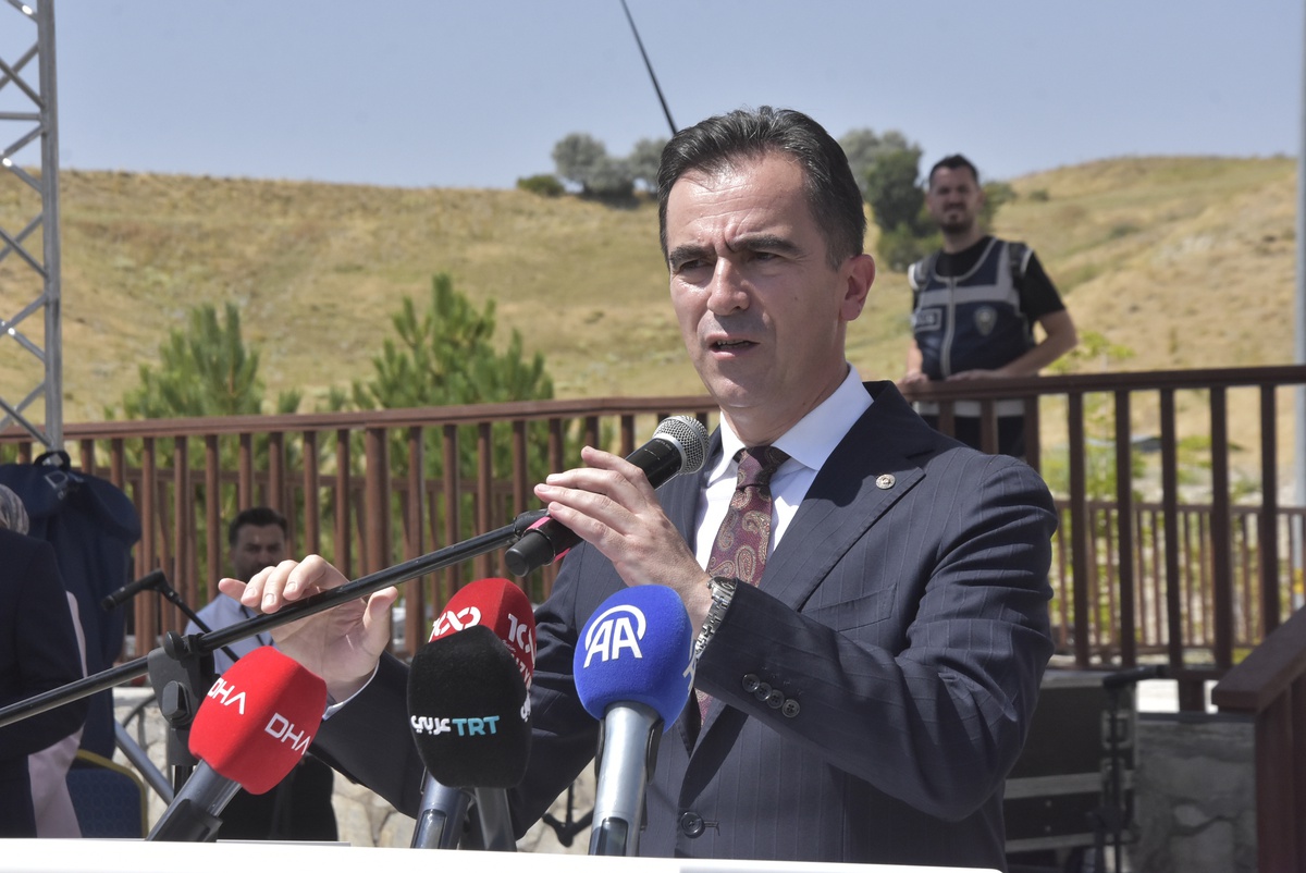 Malazgirt Zaferi'nin 955. Yılı Ahlat'ta Coşkuyla Başladı