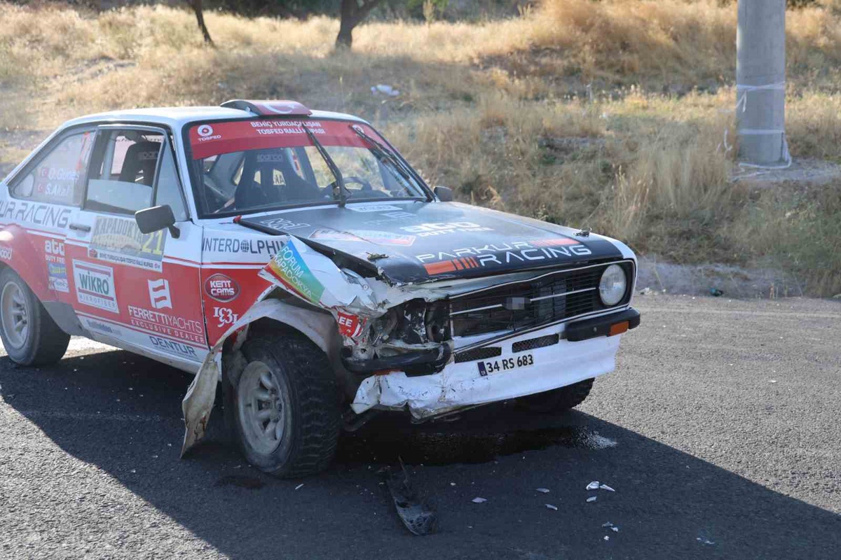 Kapadokya Rallisi'nde Kaza: 2 Yaralı
