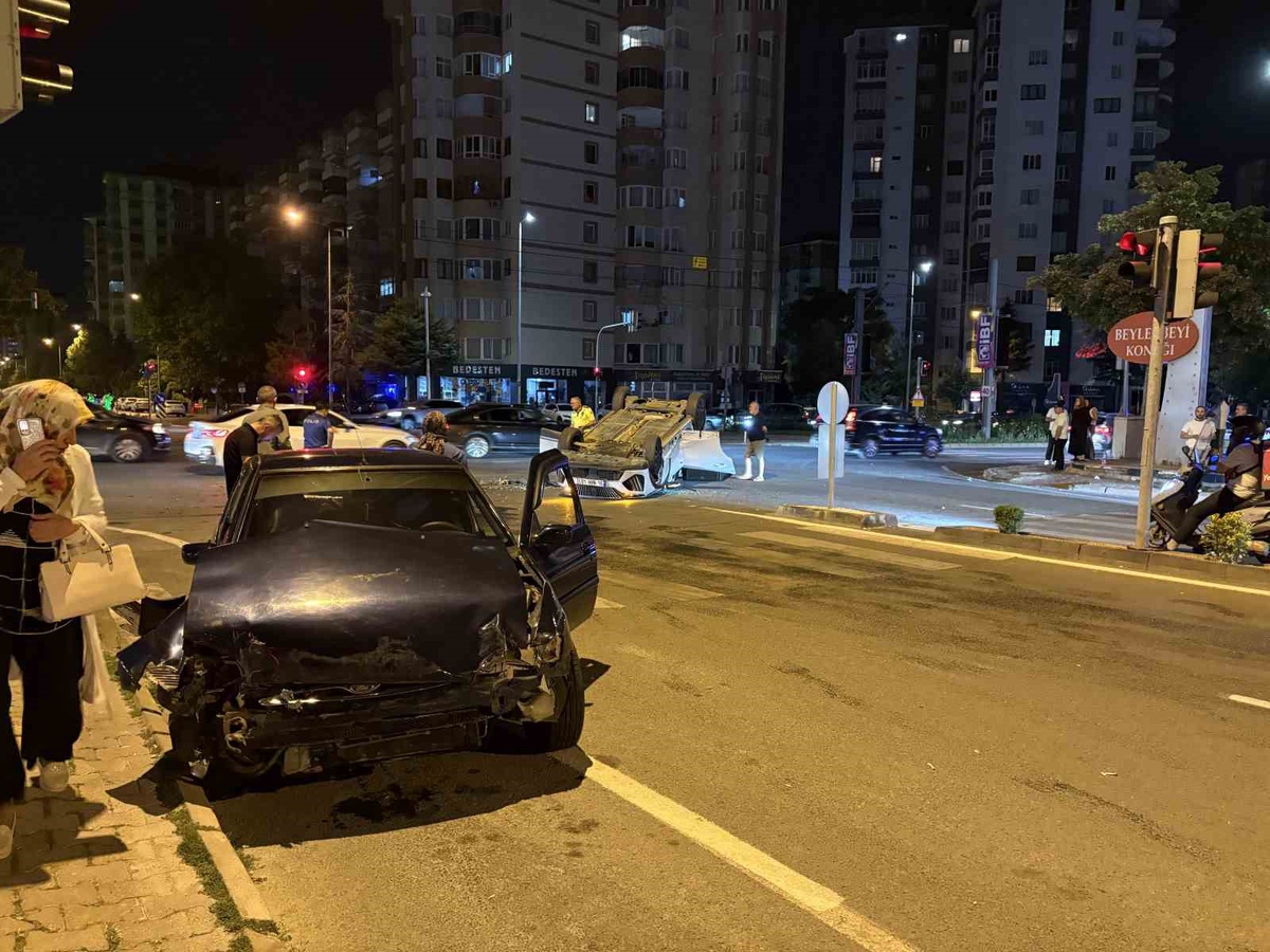 Kayseri\'de Kaza: SUV Araç Takla Attı
