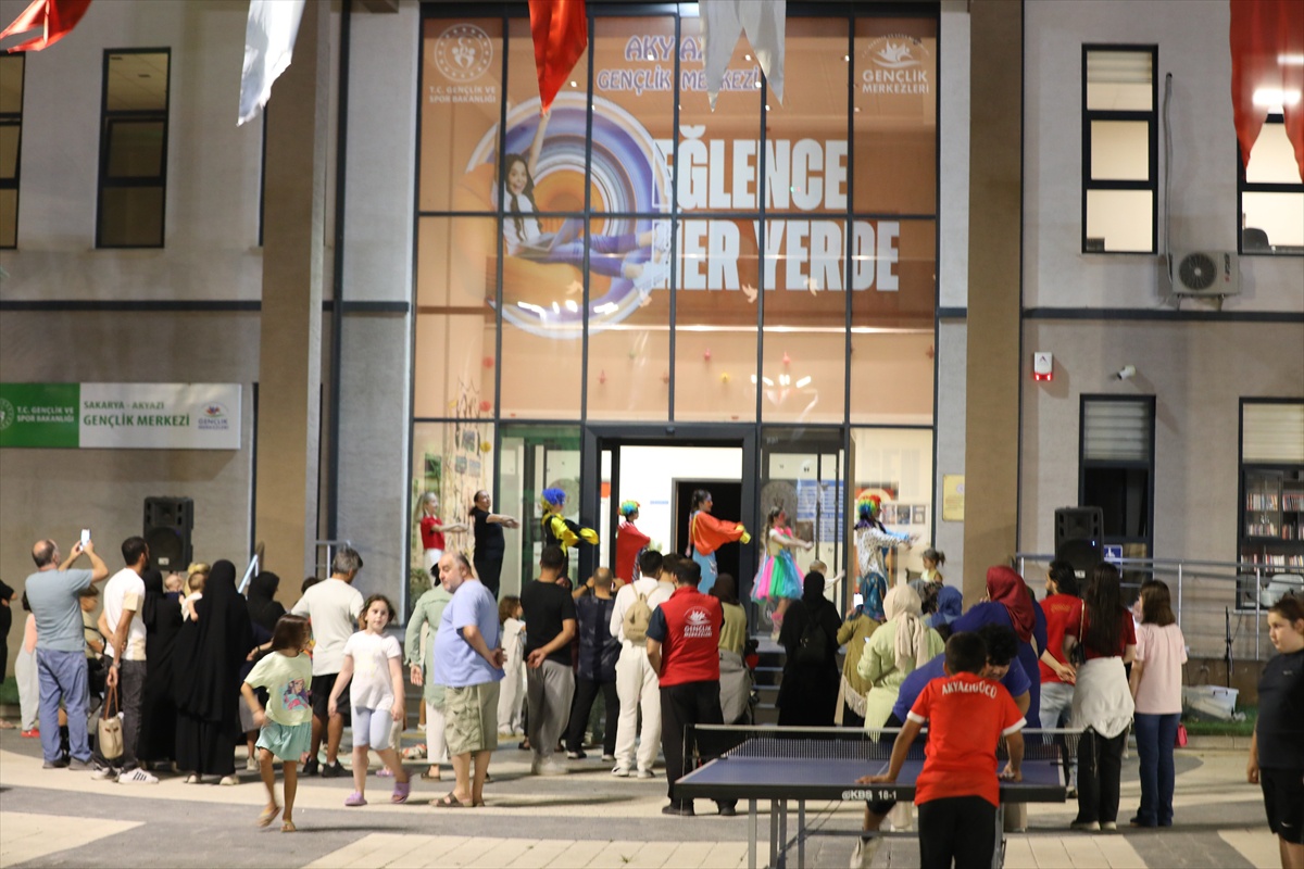 Akyazı'da Gençlik ve Spor Festivali Coşkusu