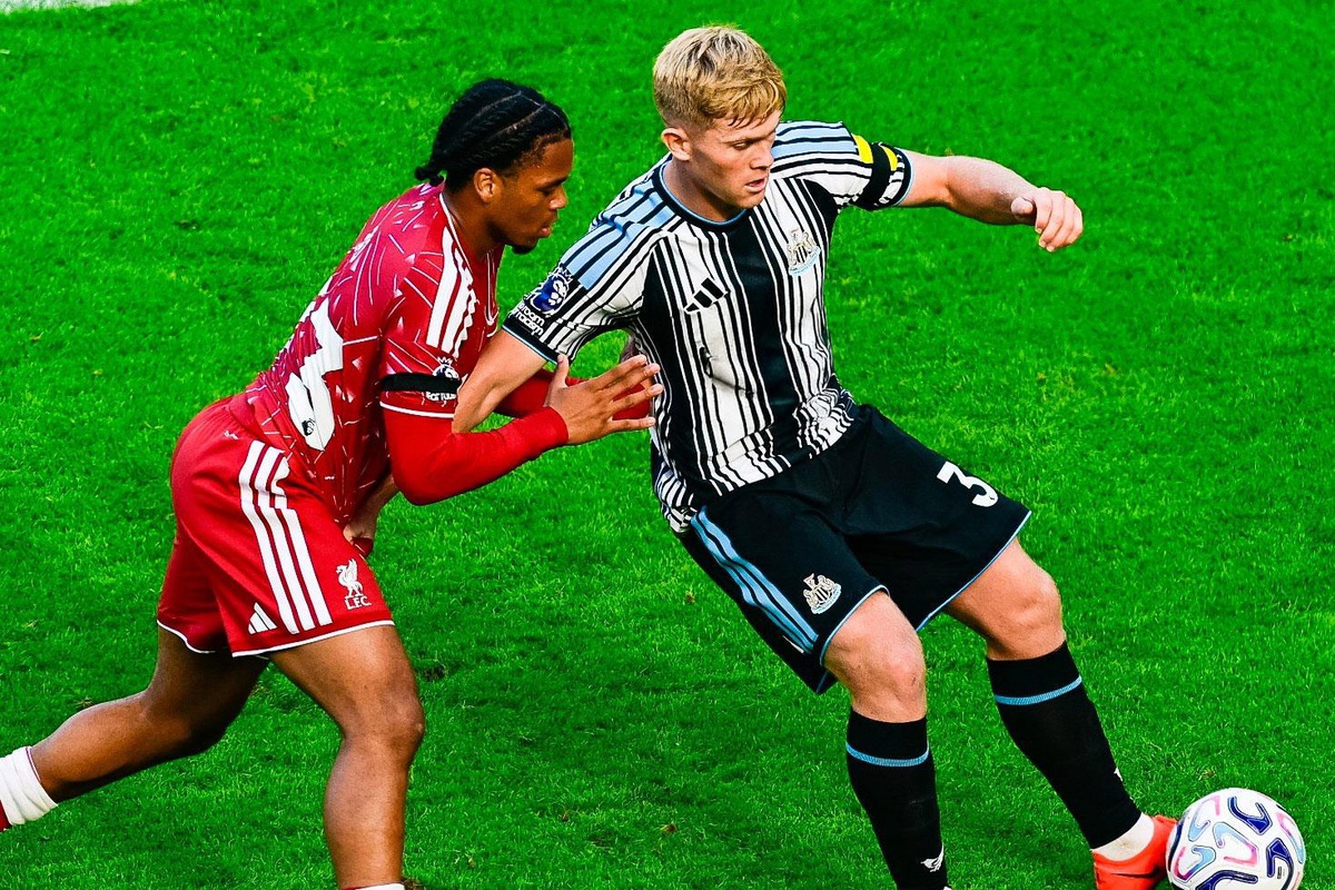 Salah\'sız Liverpool ilk maçında puanı 90+9\'da kurtardı