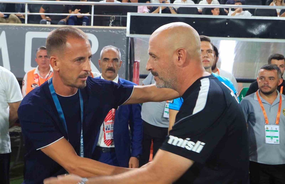 Alanyaspor - Beşiktaş Maçı Golsüz Devam Ediyor