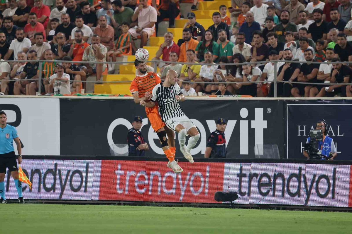 Alanyaspor - Beşiktaş Maçında İlk Yarının Sonucu